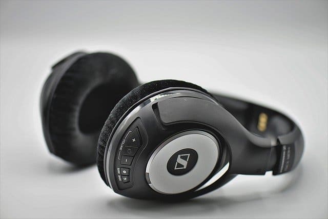 House goods-headphones